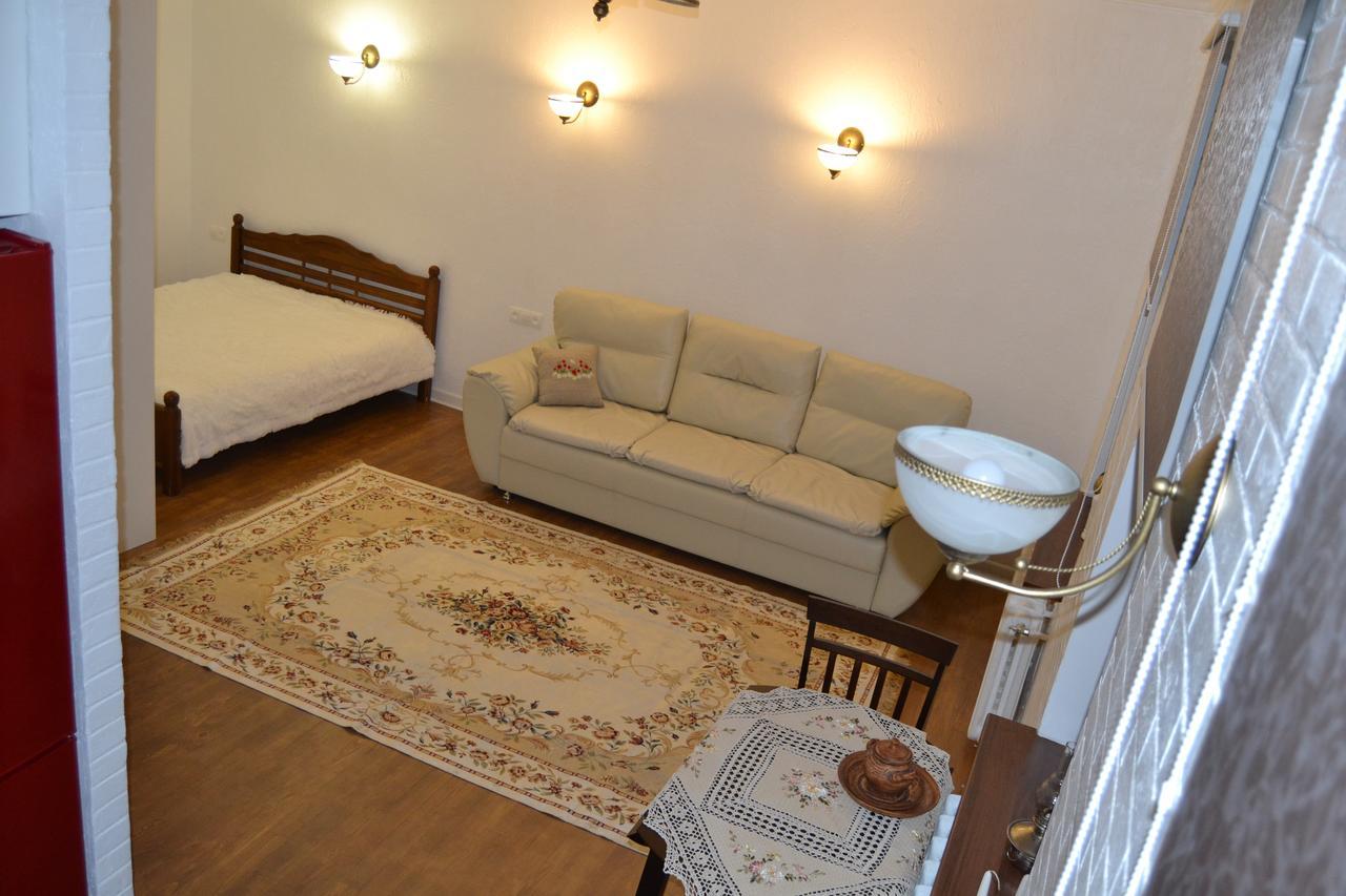 Vladimirskie Apartamenty In Center Of Brest Exterior foto